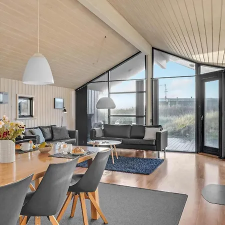 3 Bedroom Awesome In Harboore *