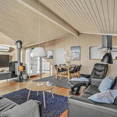 3 Bedroom Awesome In Harboore * Harboør