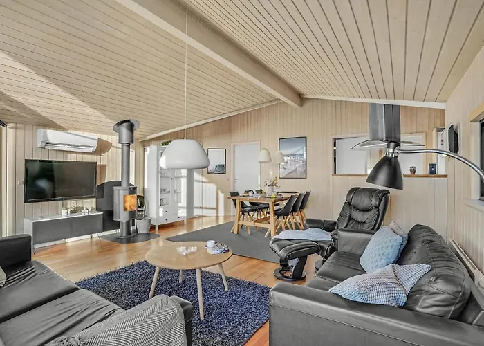 3 Bedroom Awesome In Harboore * Harboør